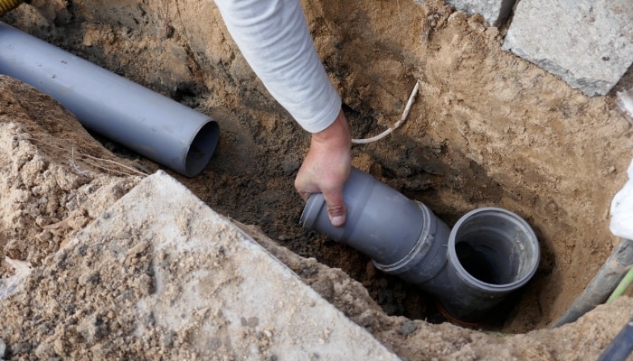 11 Warning Signs of Sewer Line Problems You Can't Ignore!